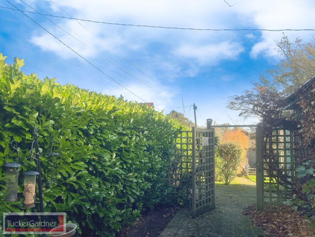 Property photo 3 of 21