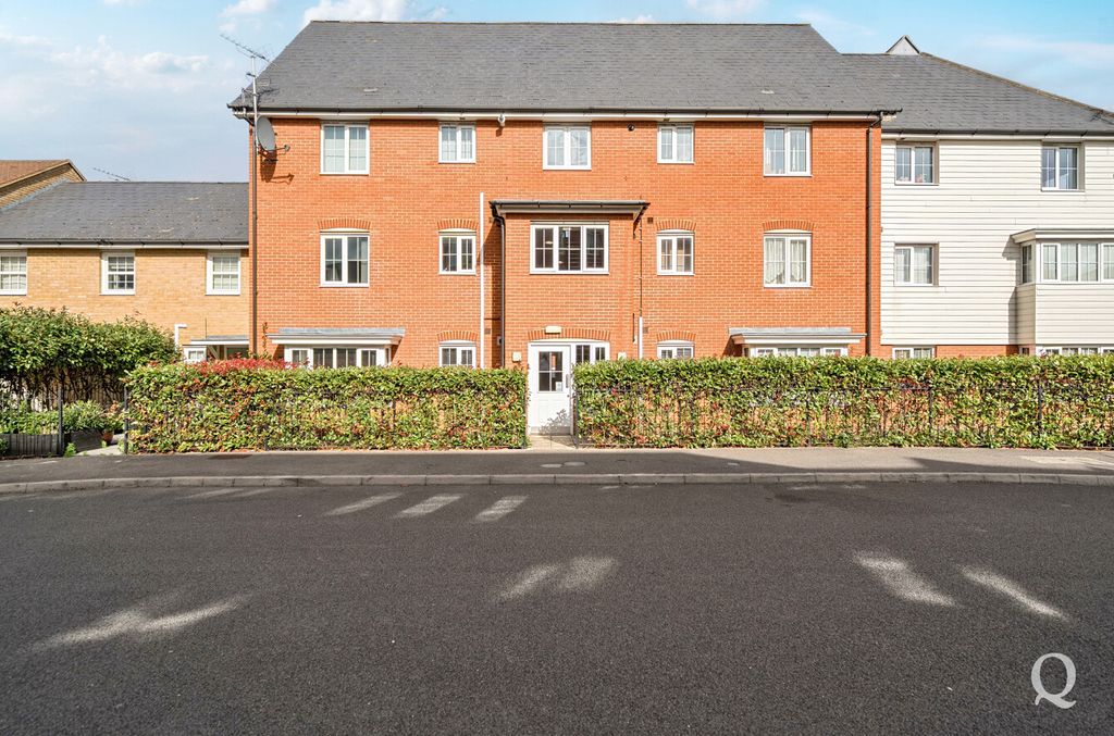 Property photo 3 of 15 E00Bca05-Dfc3-4d5...