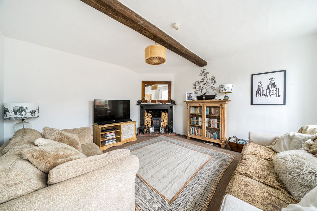 Property photo 2 of 16