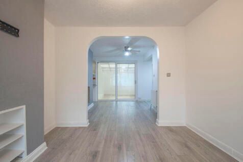 Property photo 3 of 11 4Addb14E5c822c73B9A063341A8c247E_Max_476x317