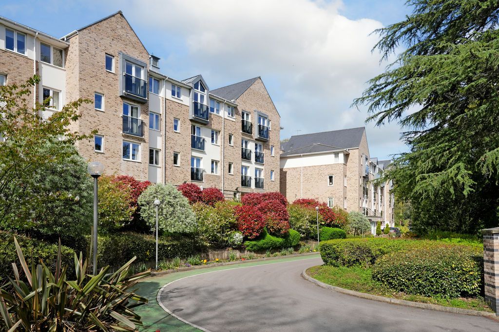 Property photo 1 of 26 Windsor House