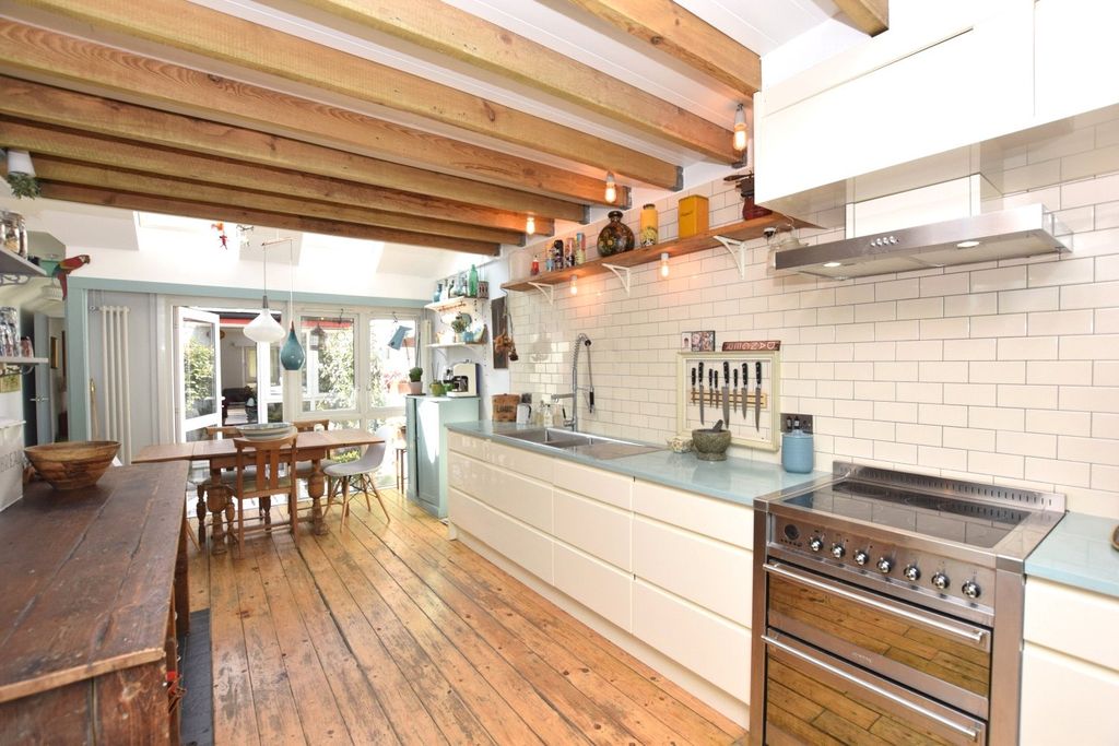 Property photo 1 of 16 Picture No. 03