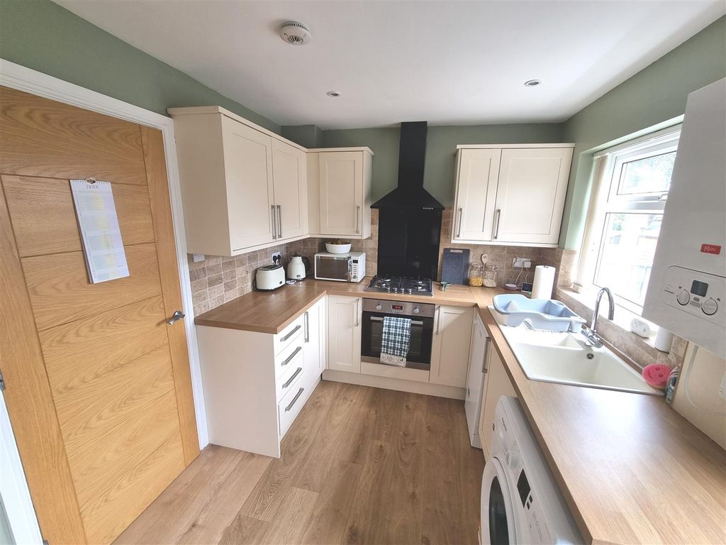 Property photo 3 of 11 Image003 (2).Jpg