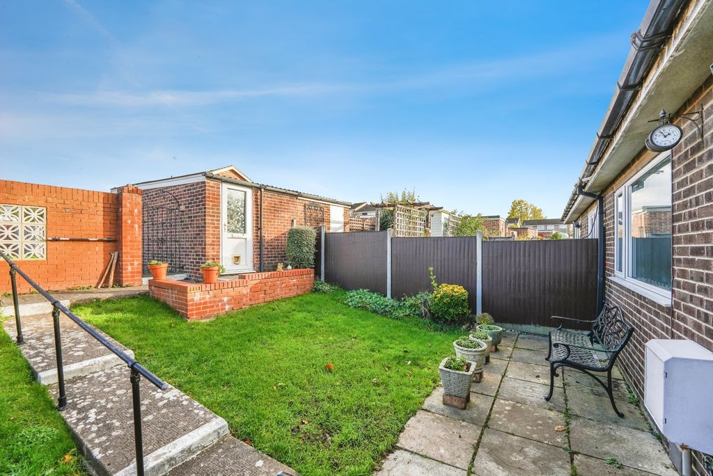 Property photo 3 of 11 Pbox-Img.Jpg