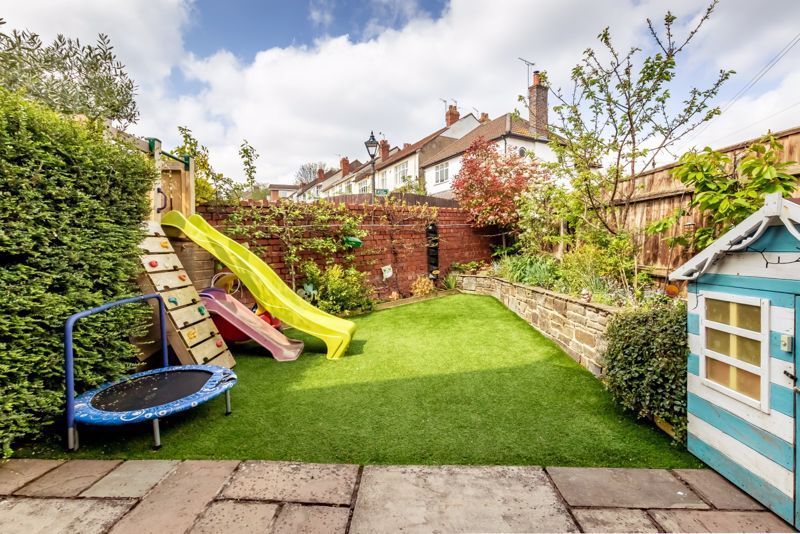 Property photo 3 of 16 Garden
