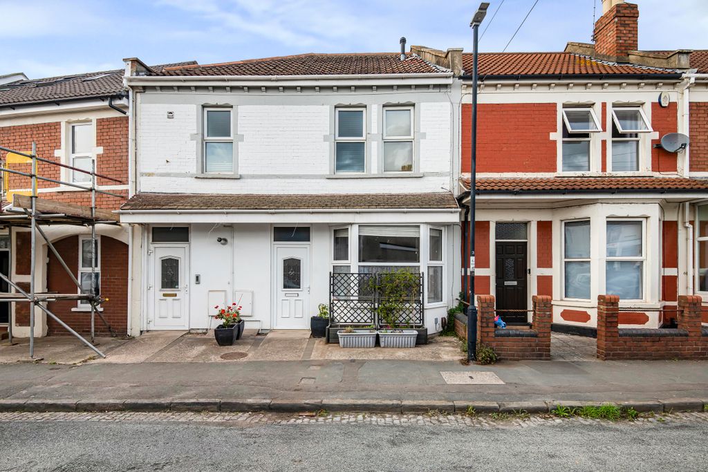 Property photo 1 of 24 Sandholme Road