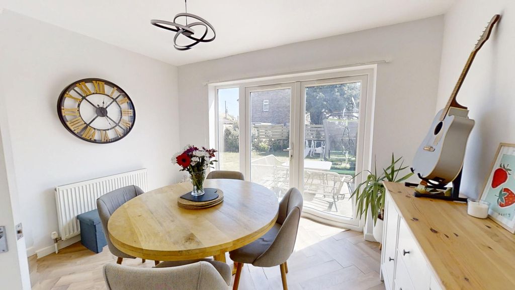 Property photo 3 of 16 Shepherds-Croft-Portland-Dorset-UK-04302026_155919