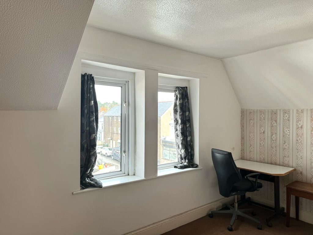 Property photo 3 of 3