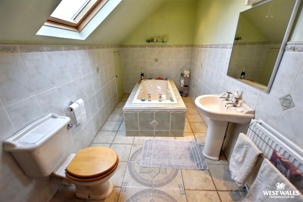 Additional image 14 of 4 bed detached bungalow for saleTempleton, Narberth SA67