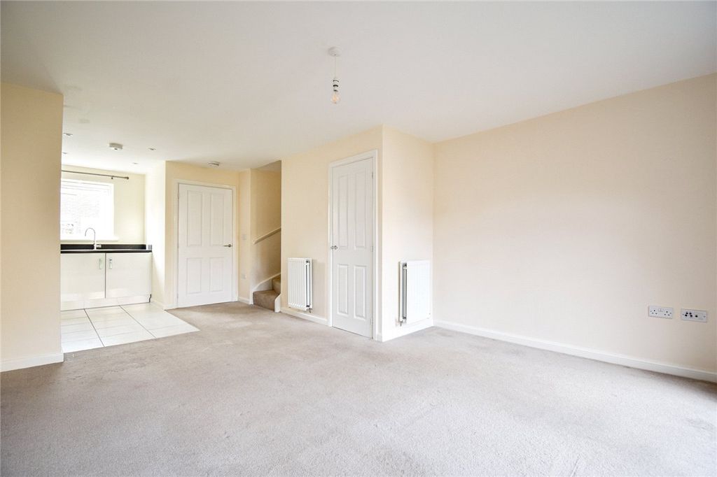 Property photo 3 of 8 Picture No. 27
