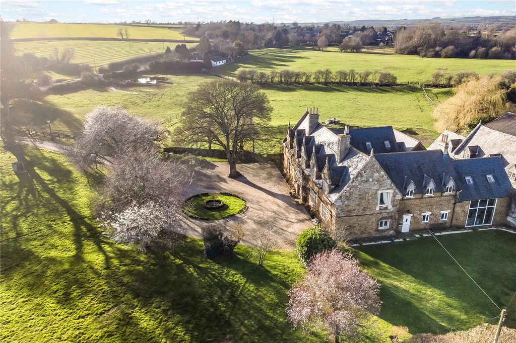 Property photo 2 of 25 The House &amp; Setting