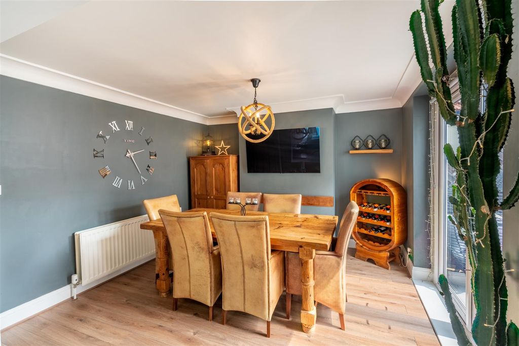 Property photo 3 of 16 _A7R9333-Hdr.Jpg