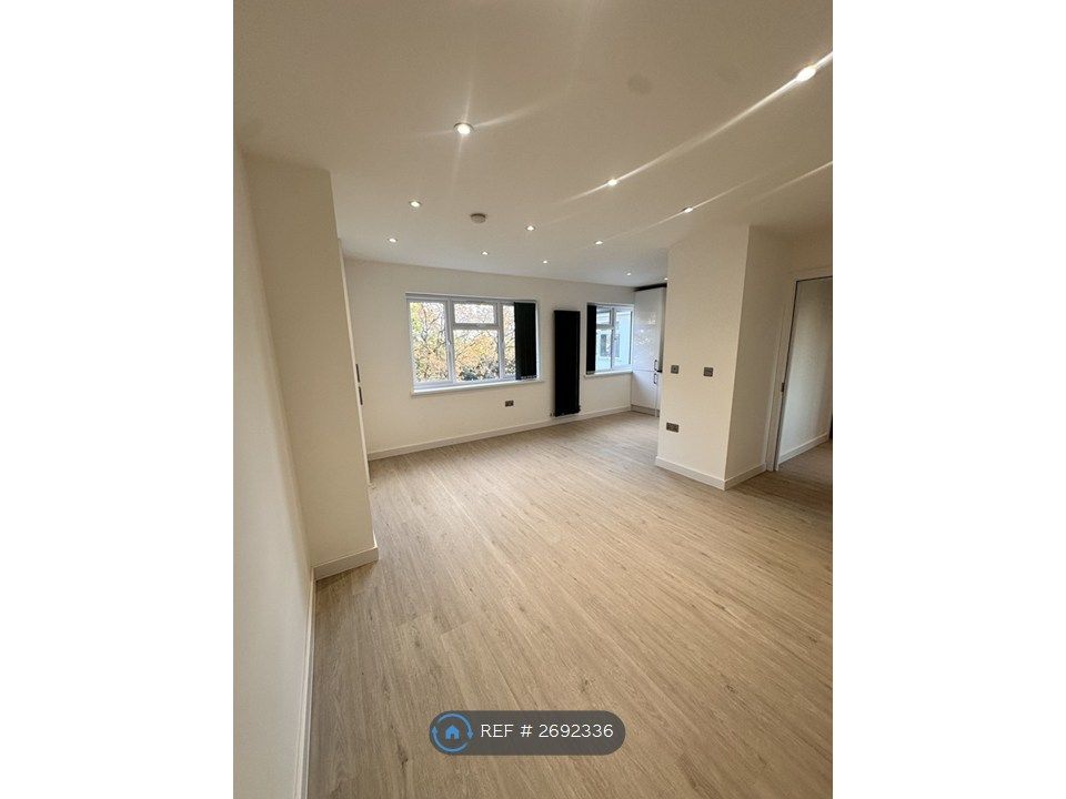 Property photo 3 of 11 Open Plan Kitchen