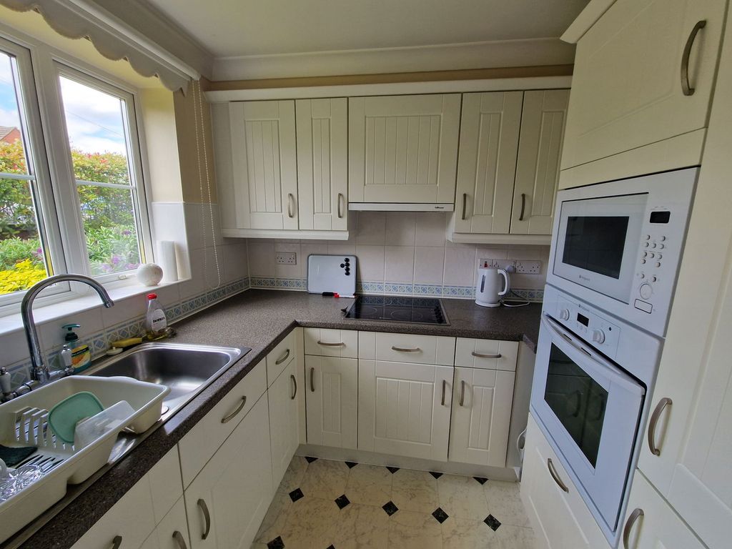 Property photo 3 of 13