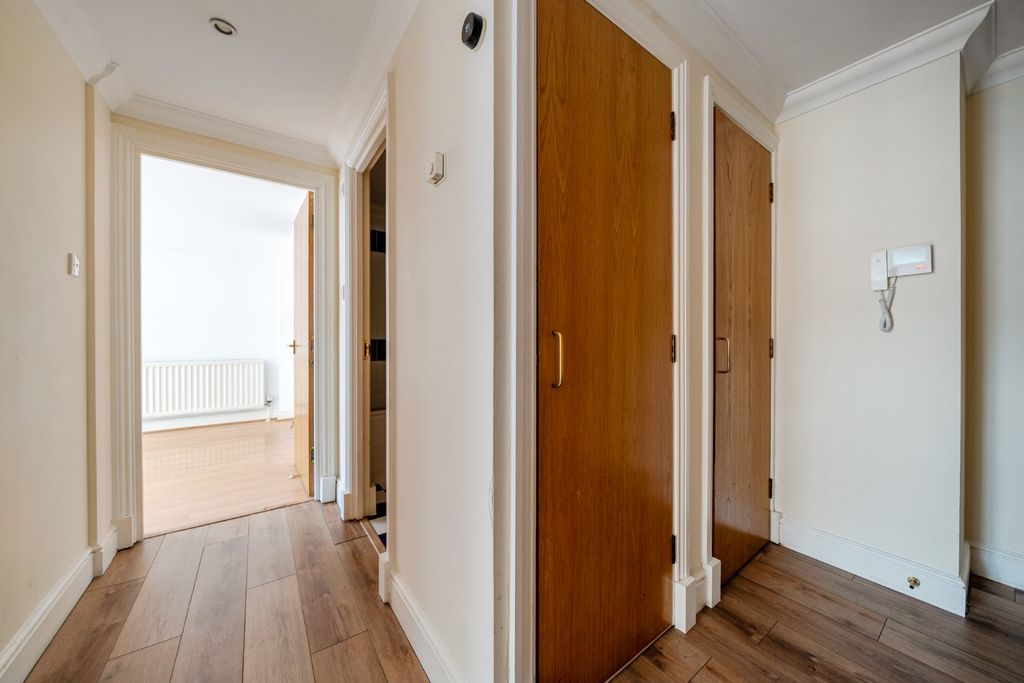 Property photo 3 of 15 Picture No. 27