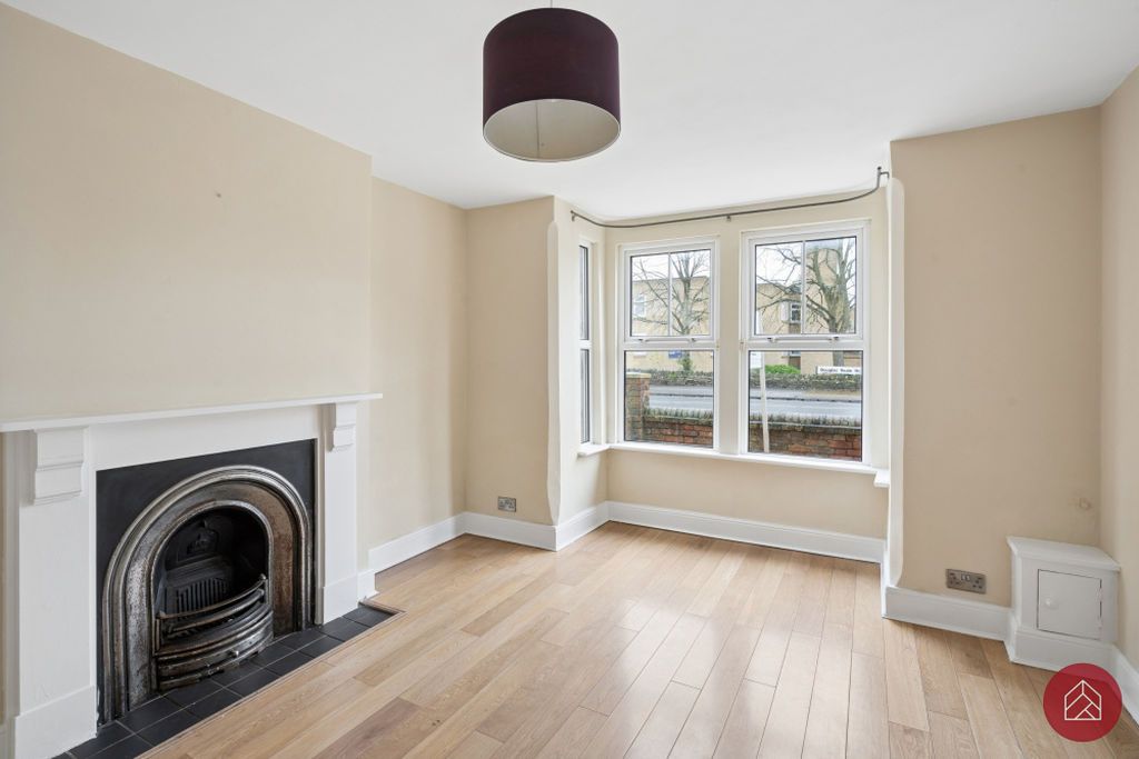 Property photo 3 of 18 Photo 10