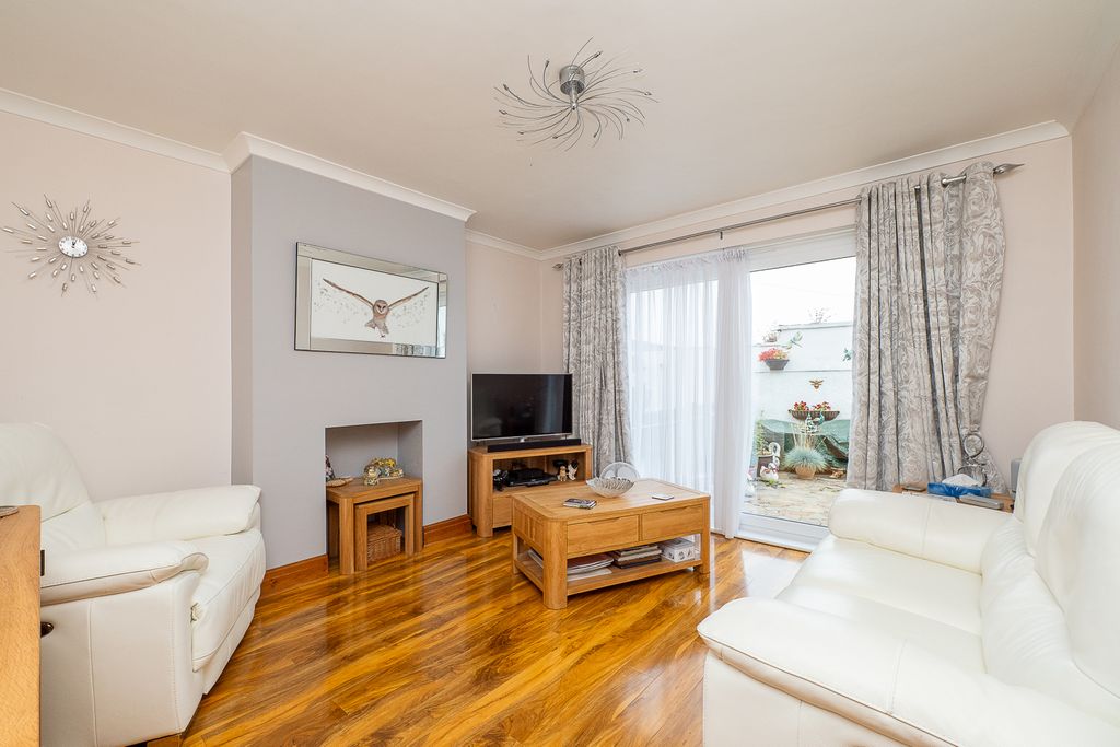 Property photo 2 of 14 Picture No. 06