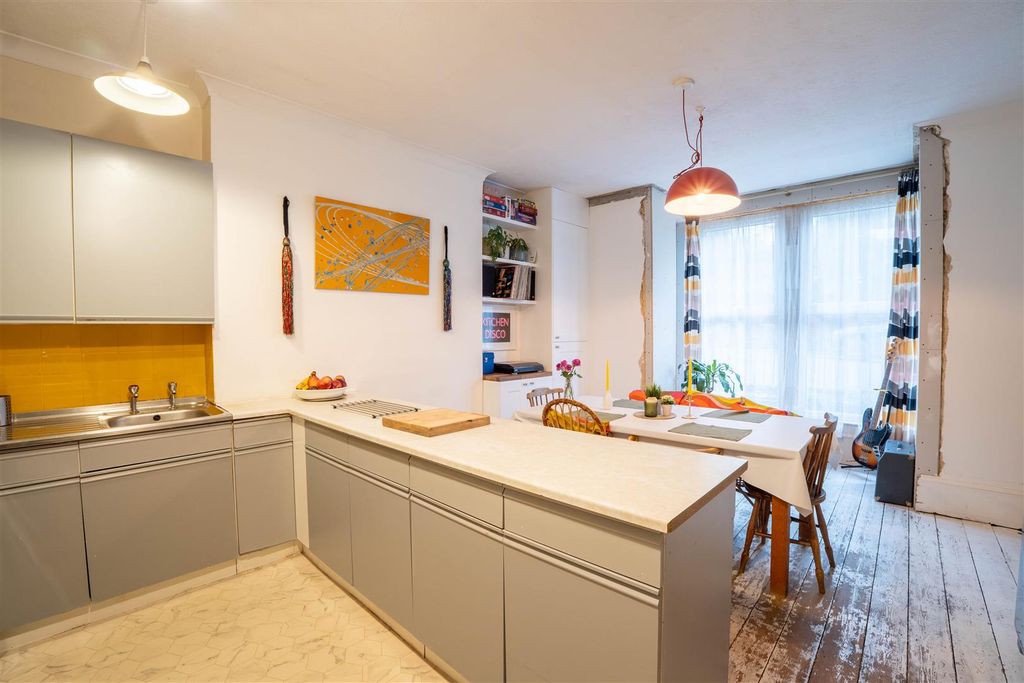 Property photo 3 of 35 Dsc01012-Hdr.Jpg