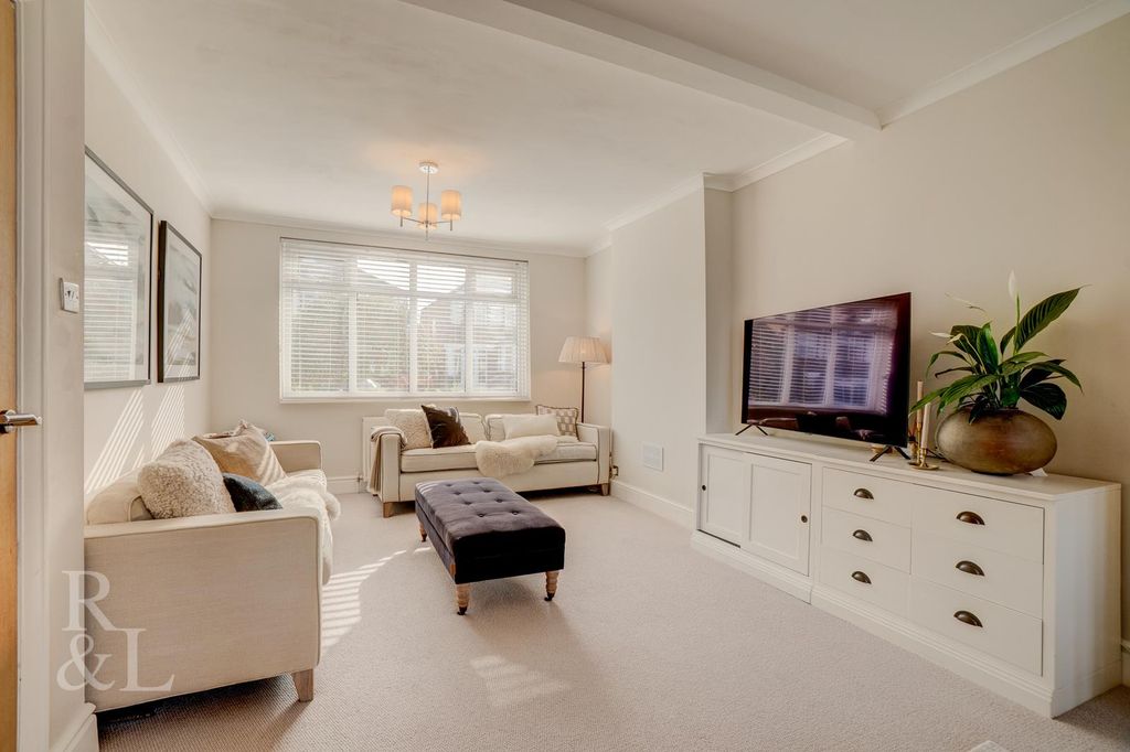 Property photo 3 of 24 Batched (33).Jpg