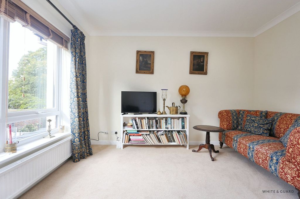 Property photo 3 of 10