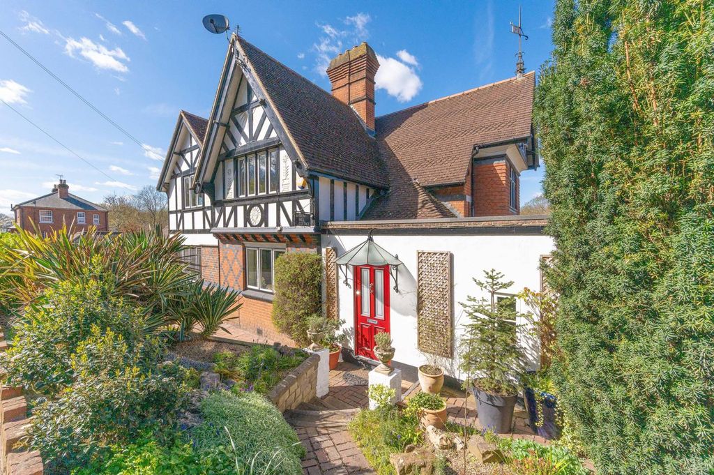 Property photo 1 of 18