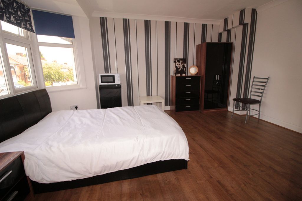 Property photo 2 of 2