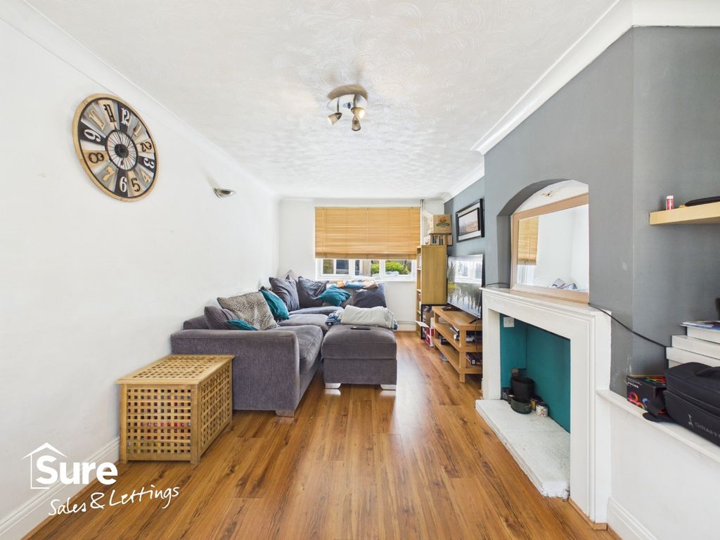 Property photo 3 of 20 5137504