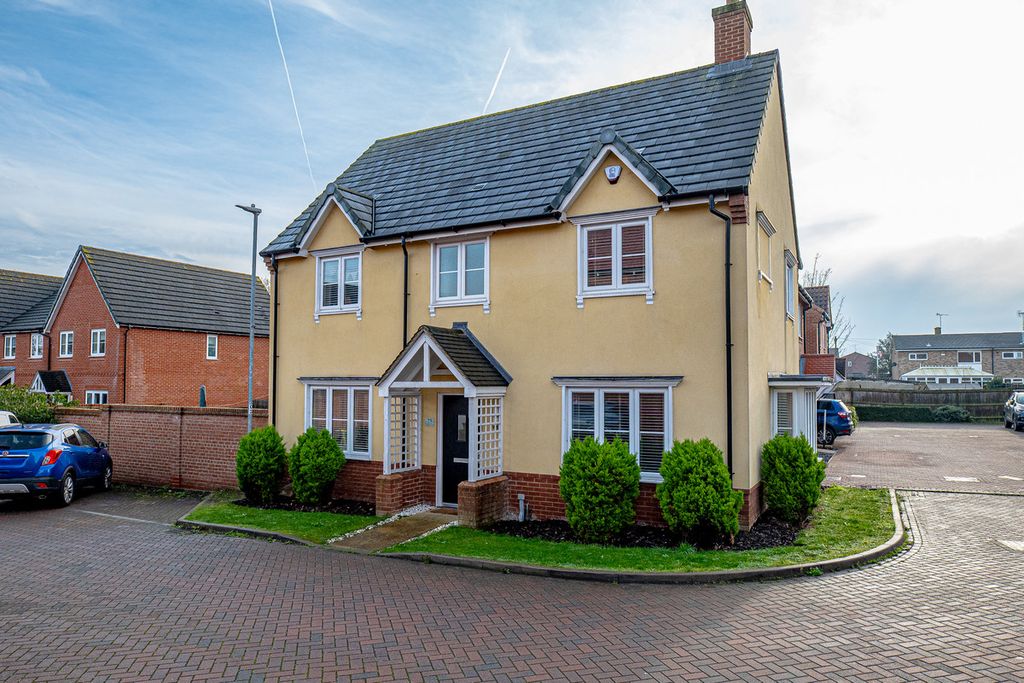 Property photo 1 of 37