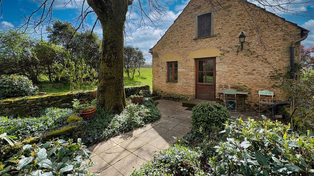 Property photo 1 of 17 Photo 1