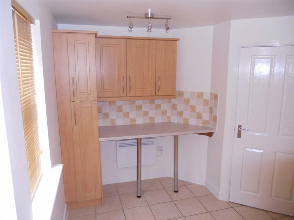 Property photo 3 of 8