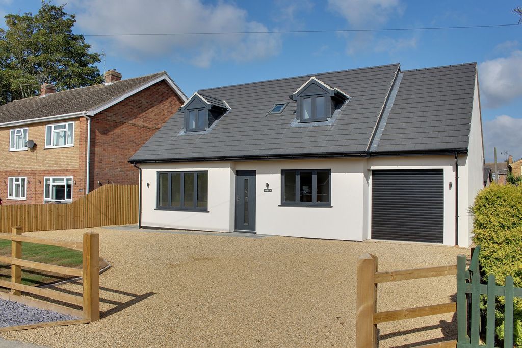 Property photo 1 of 35