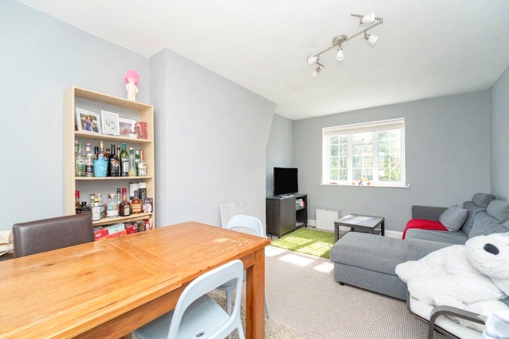 Property photo 2 of 11 Picture No. 40