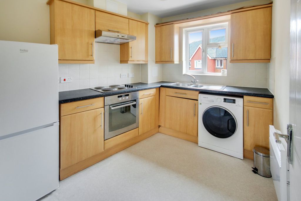 Property photo 2 of 11