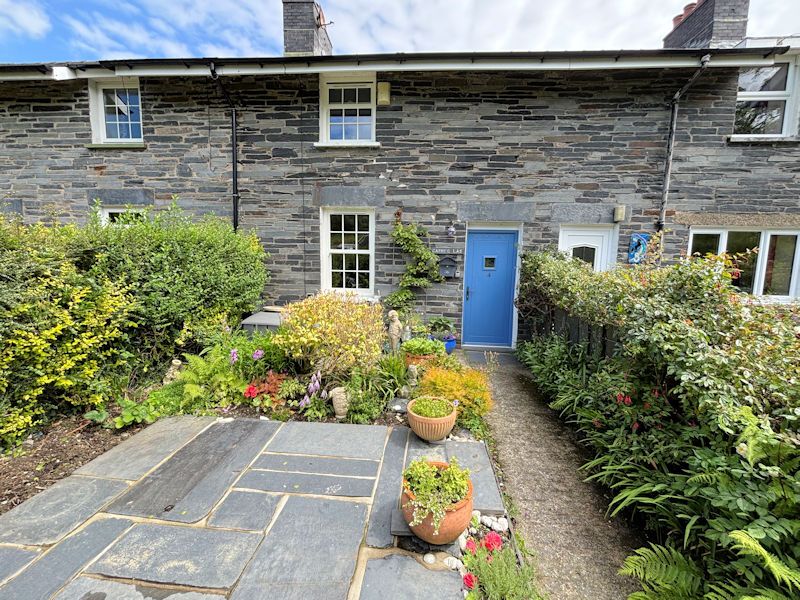 Property photo 1 of 32