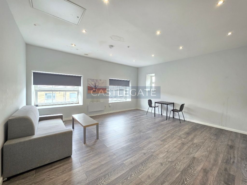 Property photo 2 of 9 Science House, Flat 9, 9 Bath Street, Huddersfield, HD1 5Bq (1)