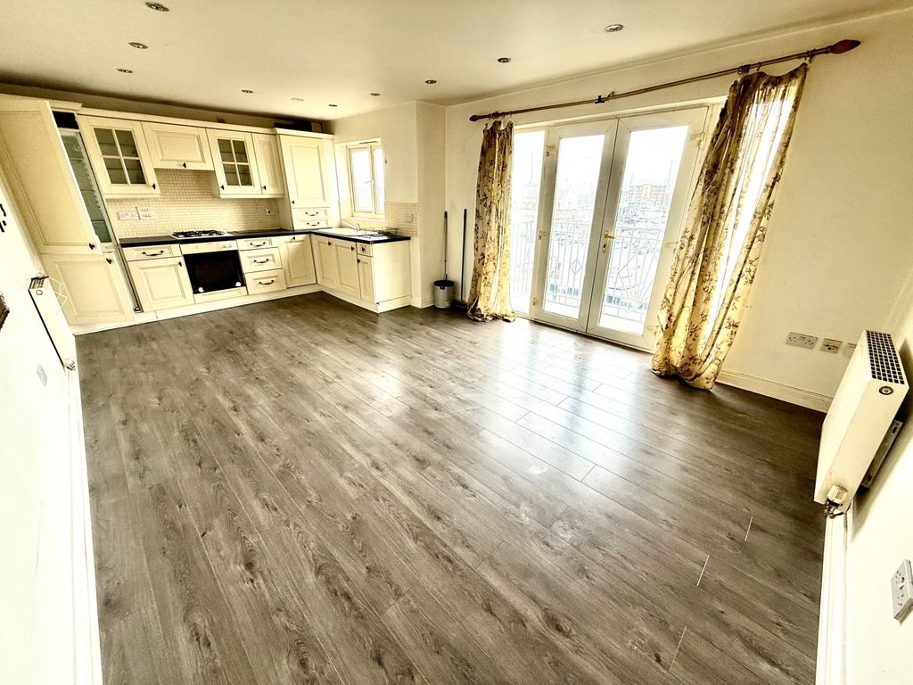 Property photo 2 of 7 Img_9416