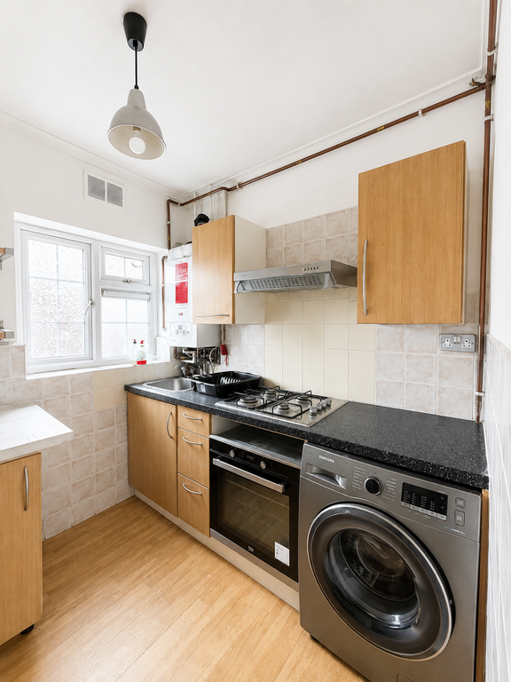 Property photo 2 of 5 Kitchen