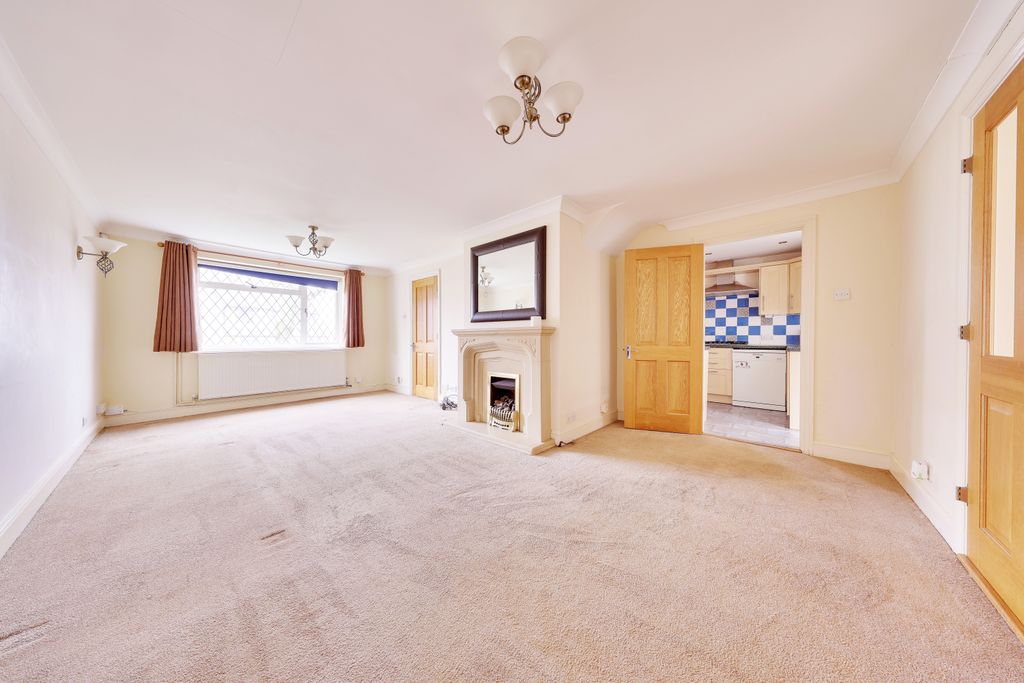 Property photo 2 of 15