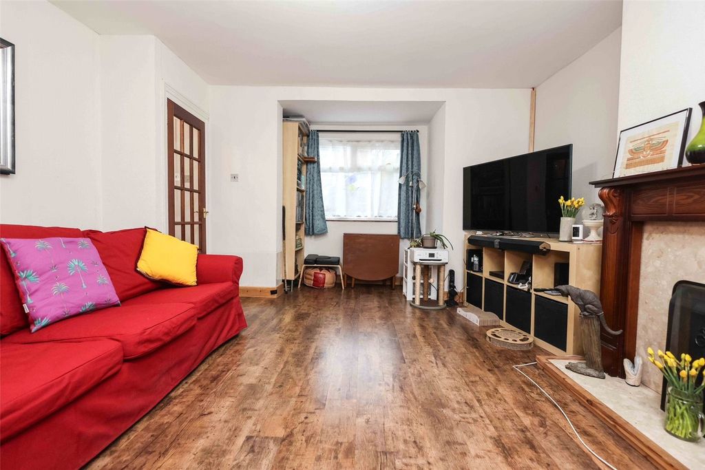 Property photo 2 of 14 Picture No. 24