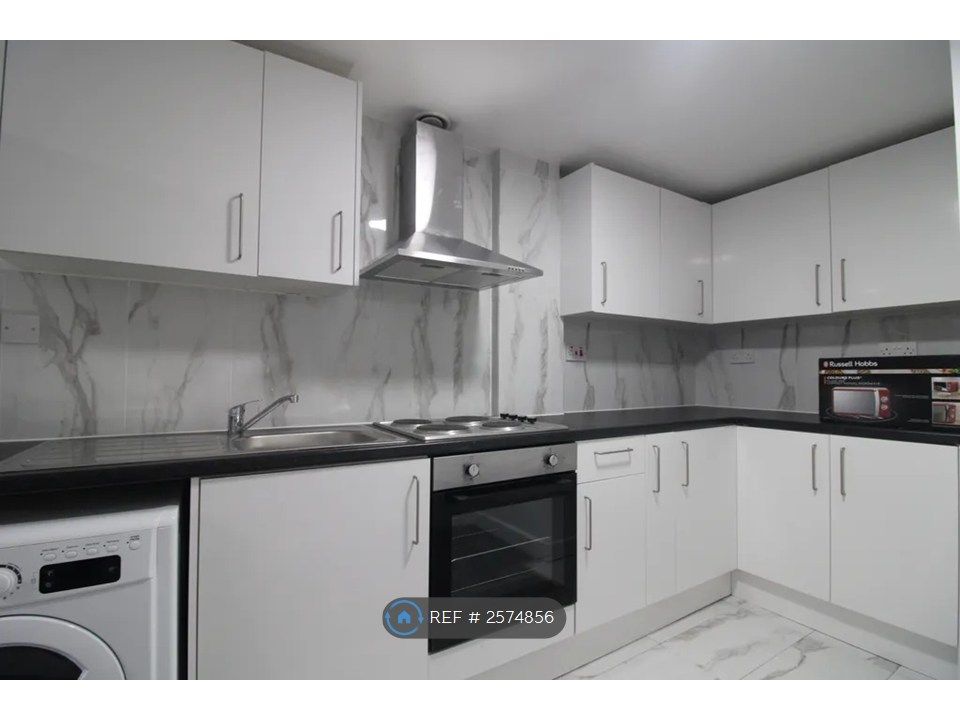 Property photo 2 of 30