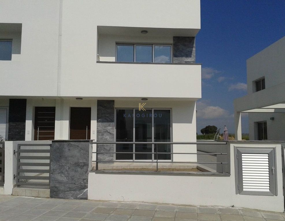 Property photo 1 of 30