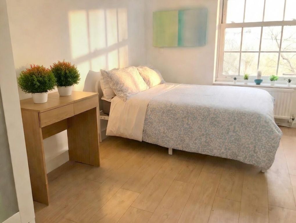 Property photo 3 of 13 Wenham Bedroomjpg