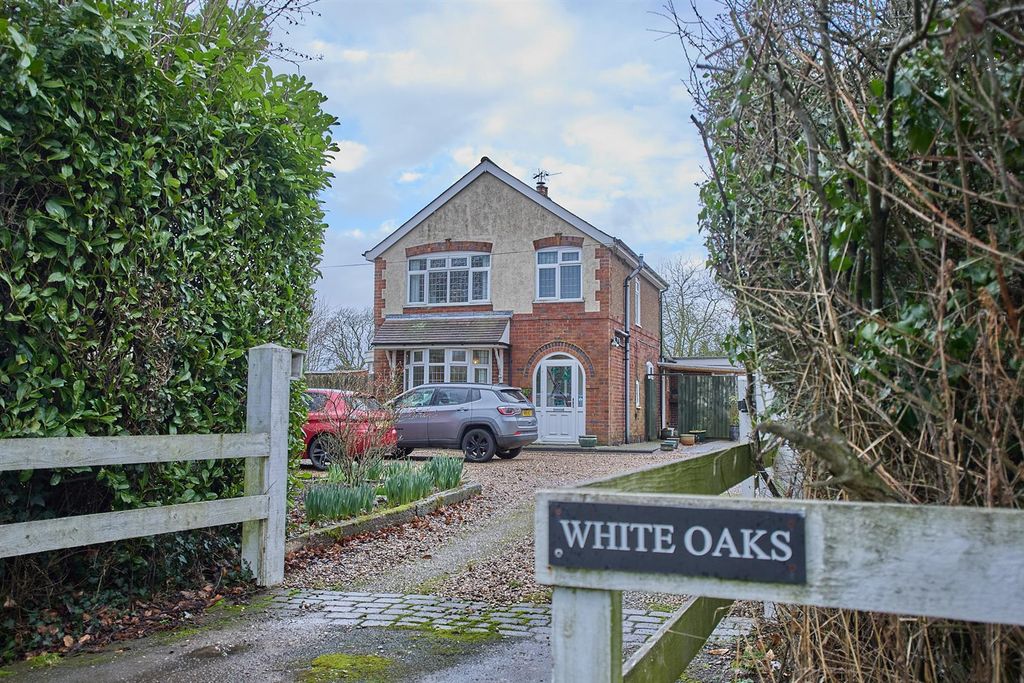 Property photo 1 of 29 White Oaks, Carrs Hill 15.Jpg