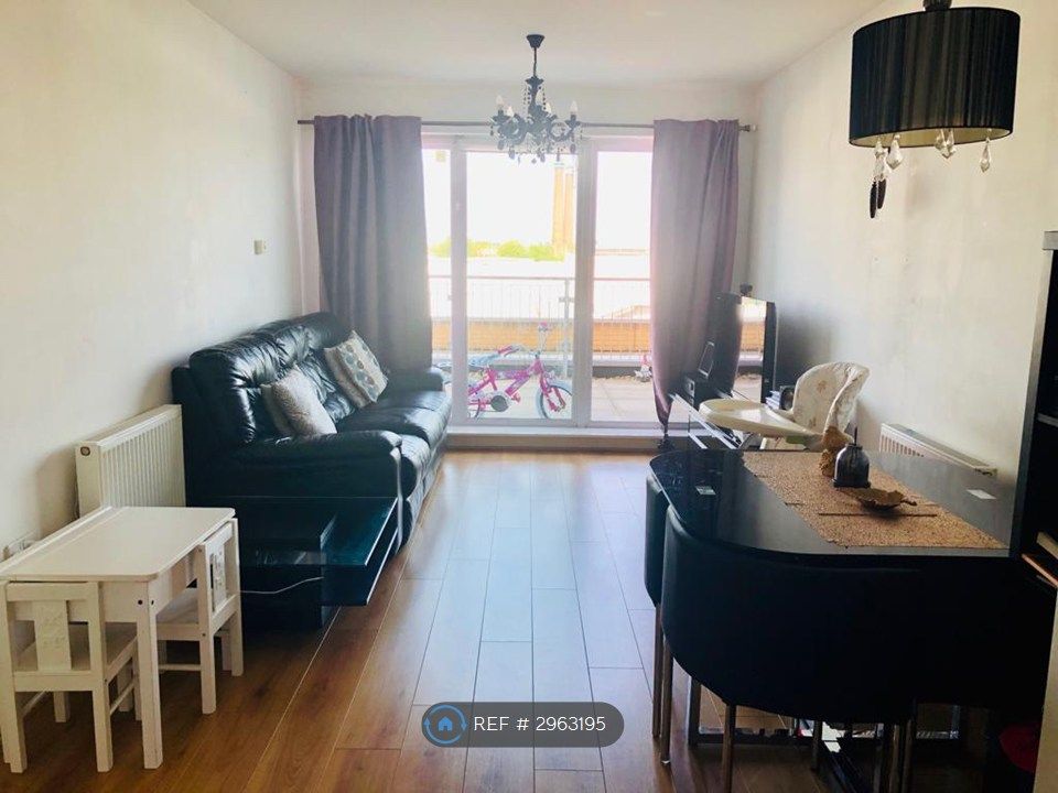 Property photo 2 of 11