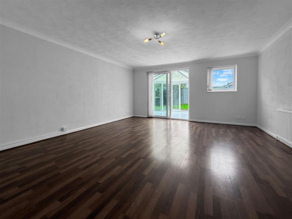 Property photo 3 of 12 Img_1990.Jpg