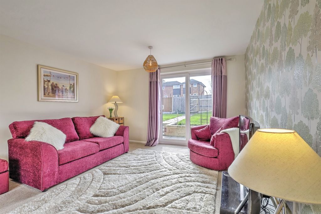 Property photo 3 of 21