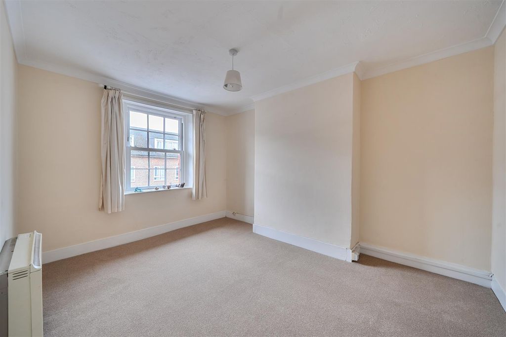 Property photo 3 of 14 1415860-8-698ee636E46A9.Jpg