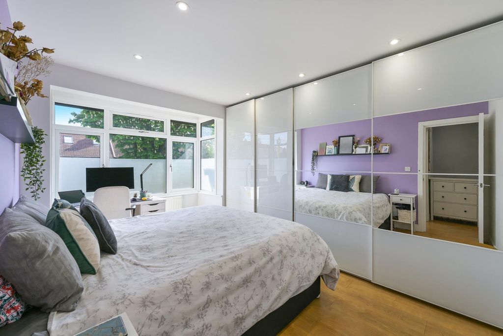 Additional image 8 of 3 bed terraced house for saleClayponds Avenue TW8