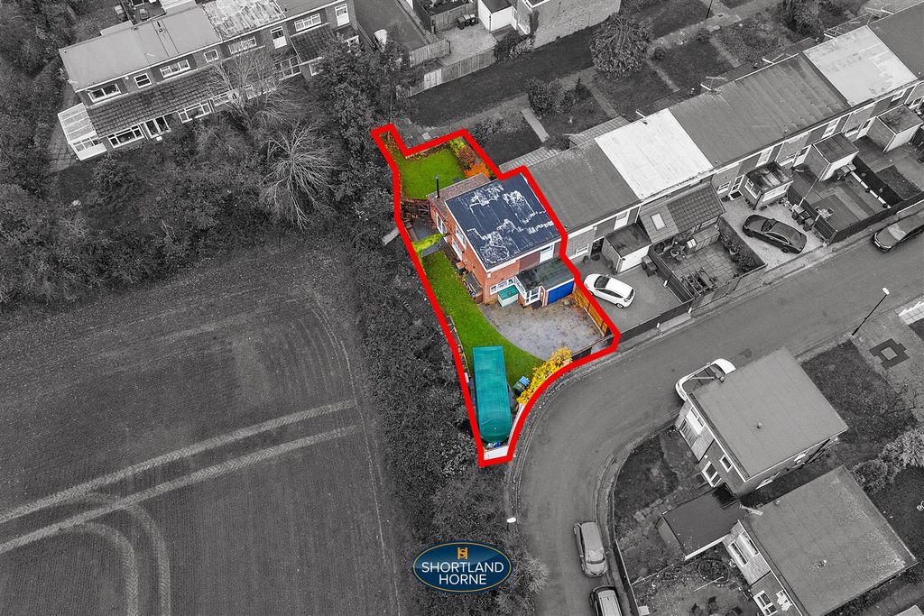 Property photo 2 of 32 Boundary