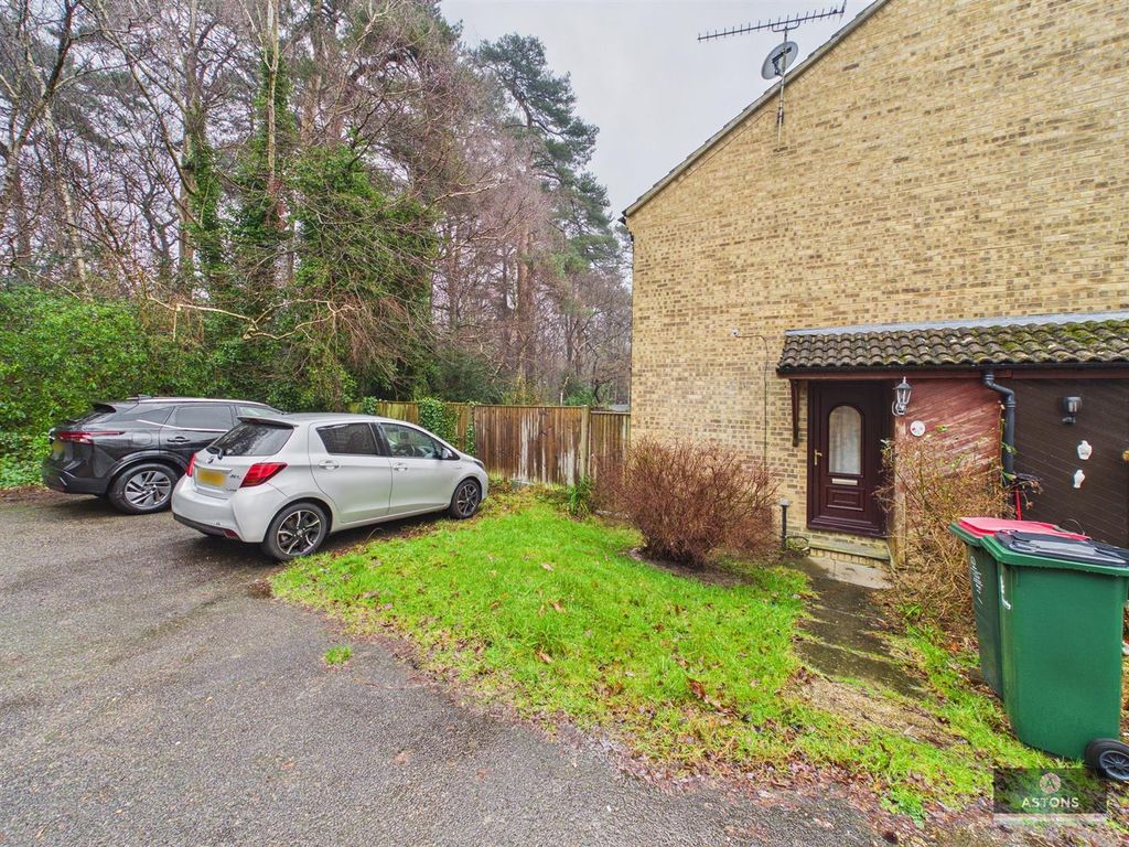 Property photo 1 of 9 Cam02067G0-Pr0167-Still002.Jpg